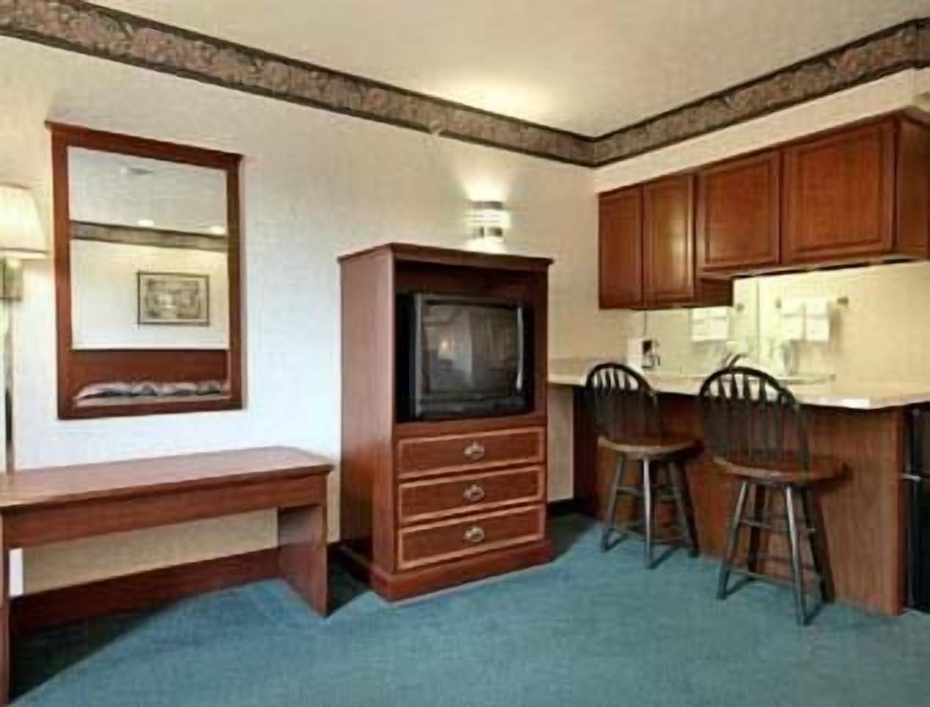 Ramada By Wyndham Strasburg Dover Εξωτερικό φωτογραφία