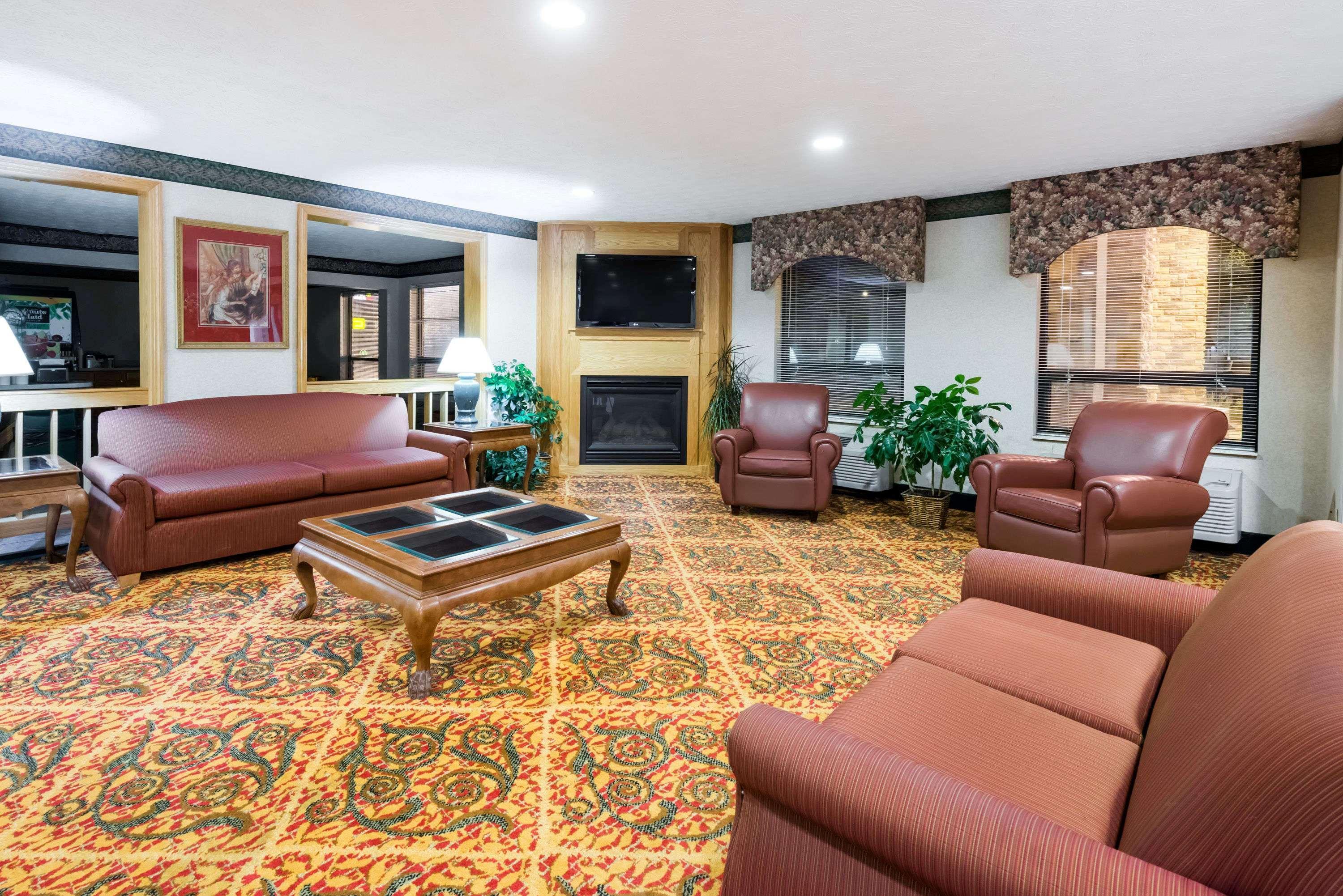 Ramada By Wyndham Strasburg Dover Εξωτερικό φωτογραφία