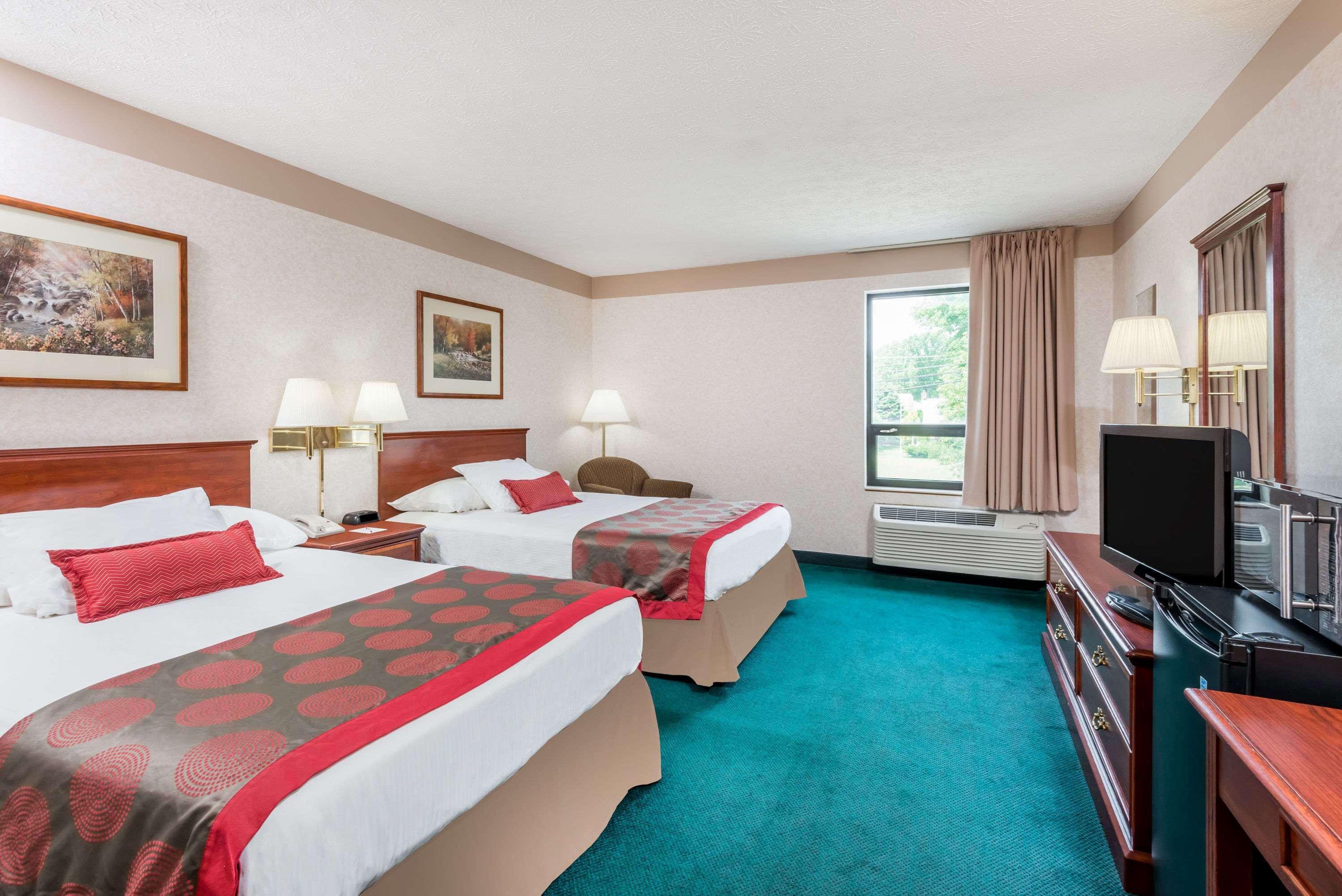 Ramada By Wyndham Strasburg Dover Εξωτερικό φωτογραφία